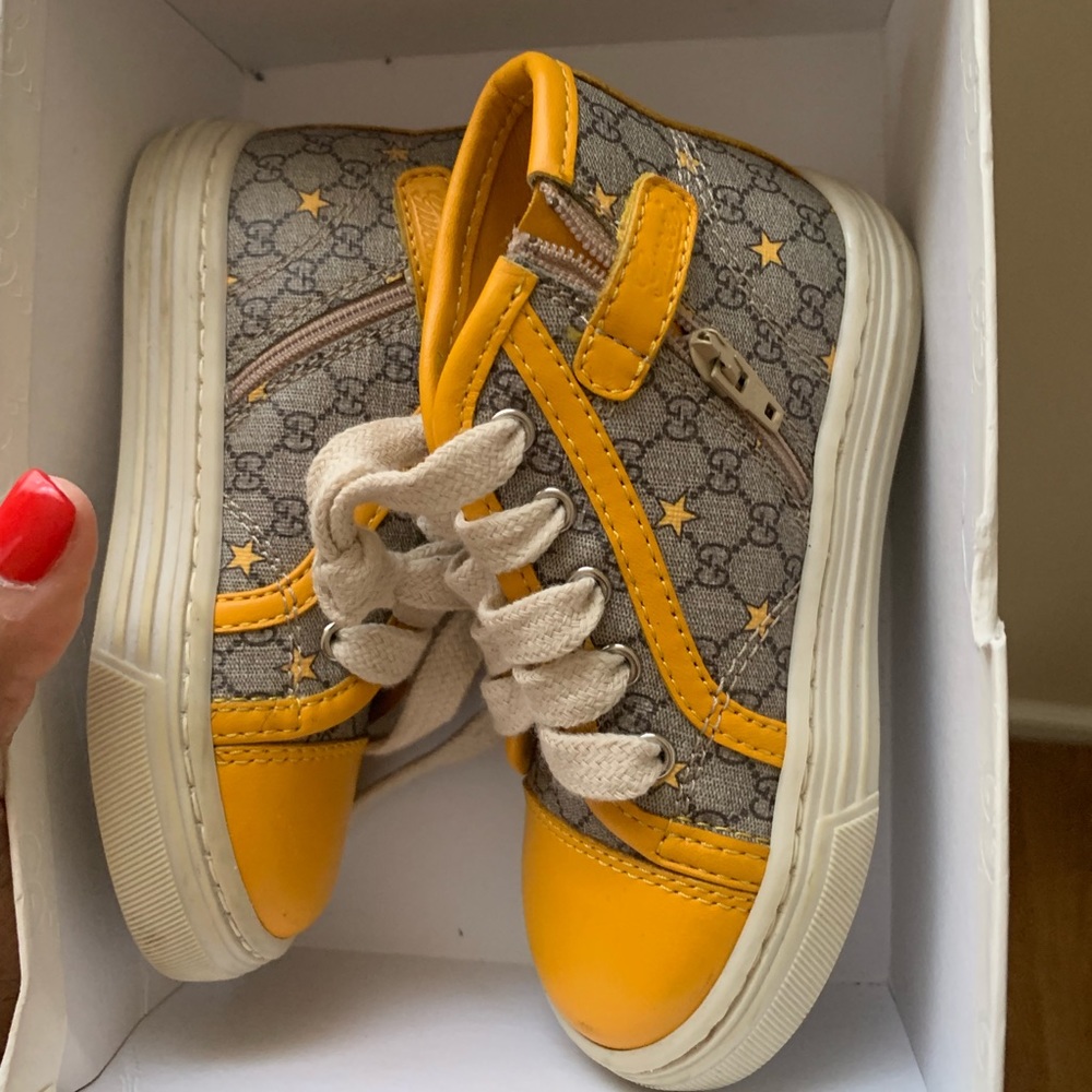 Authentic Gucci toddler girl sneakers size 6